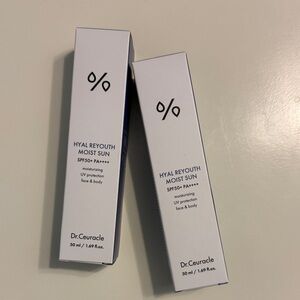 Hyal Reyouth Moist Sun SPF50+ PA++++ Sunscreen